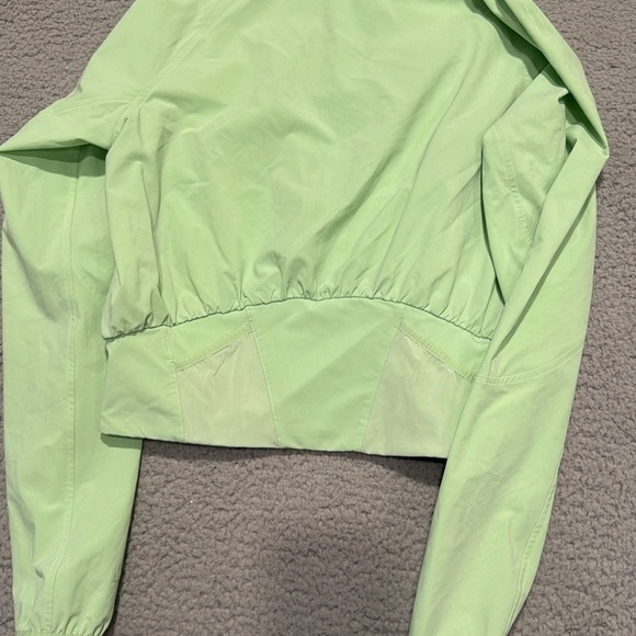 Lululemon Water-Repellent Stretch Tennis Jacket
Creamy Mint size 4 - Picture 5 of 6